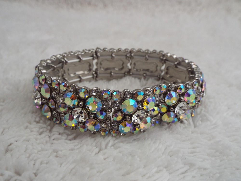 Silvertone AB Rhinestone Stretch Bracelet (J25)