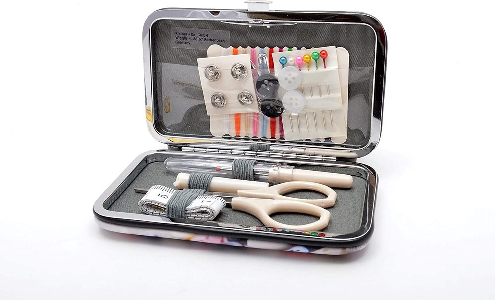 Case 930-22 Travel Sewing Kit Set Needle Thread Needle Set Needles