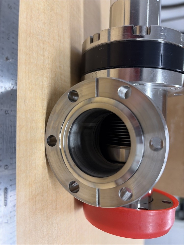 Kurt Lesker SA0150PCCF Conflat CF275 Right angle pneumatic valve