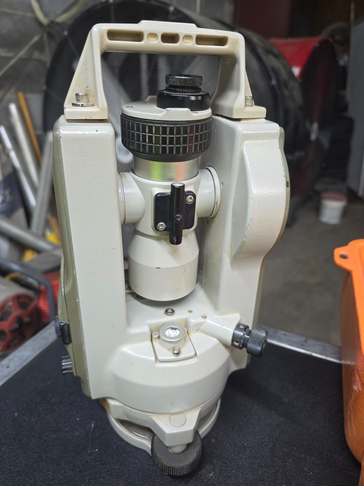 Nikon Theodolite NE-20S Untested