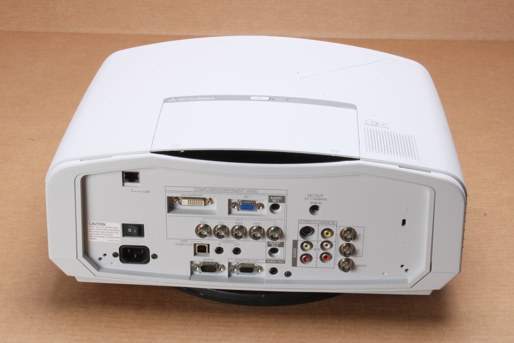 Mitsubishi WD2000 DLP Projector - Fair Condition