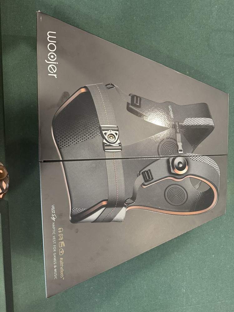 Woojer Edge Vest And Strap Bundle