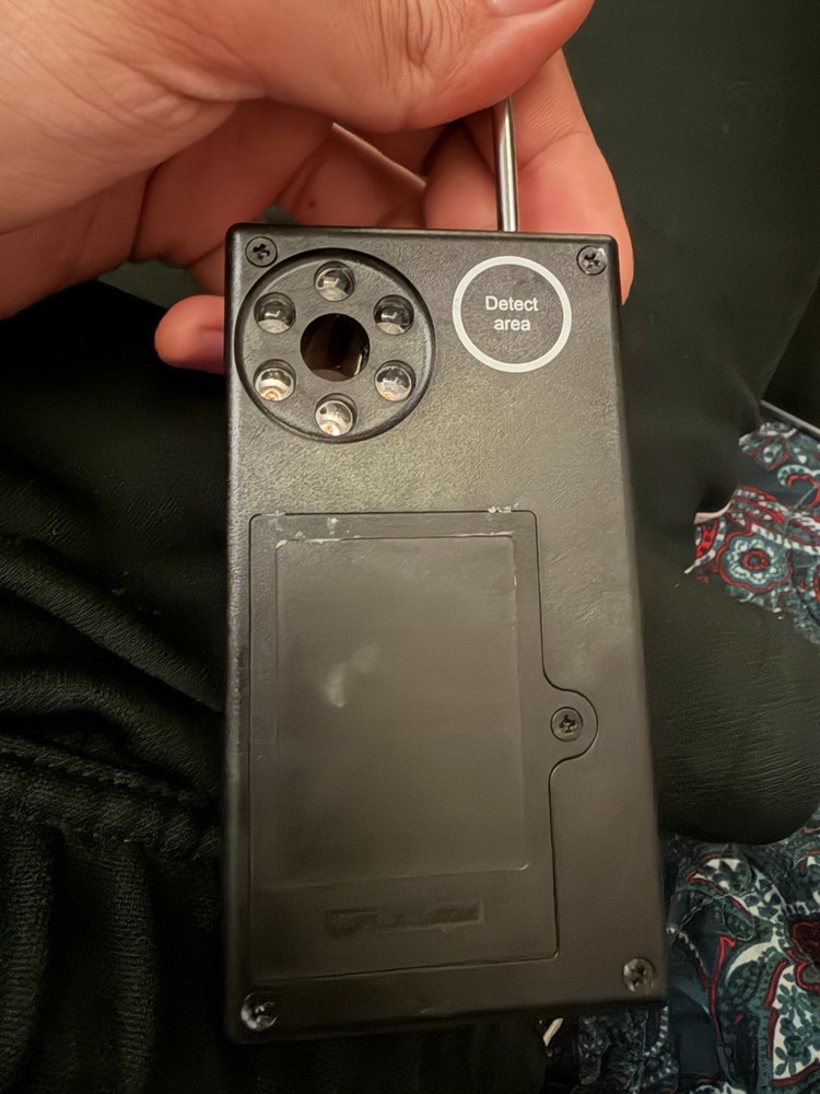 generic handheld RF/EMF detector