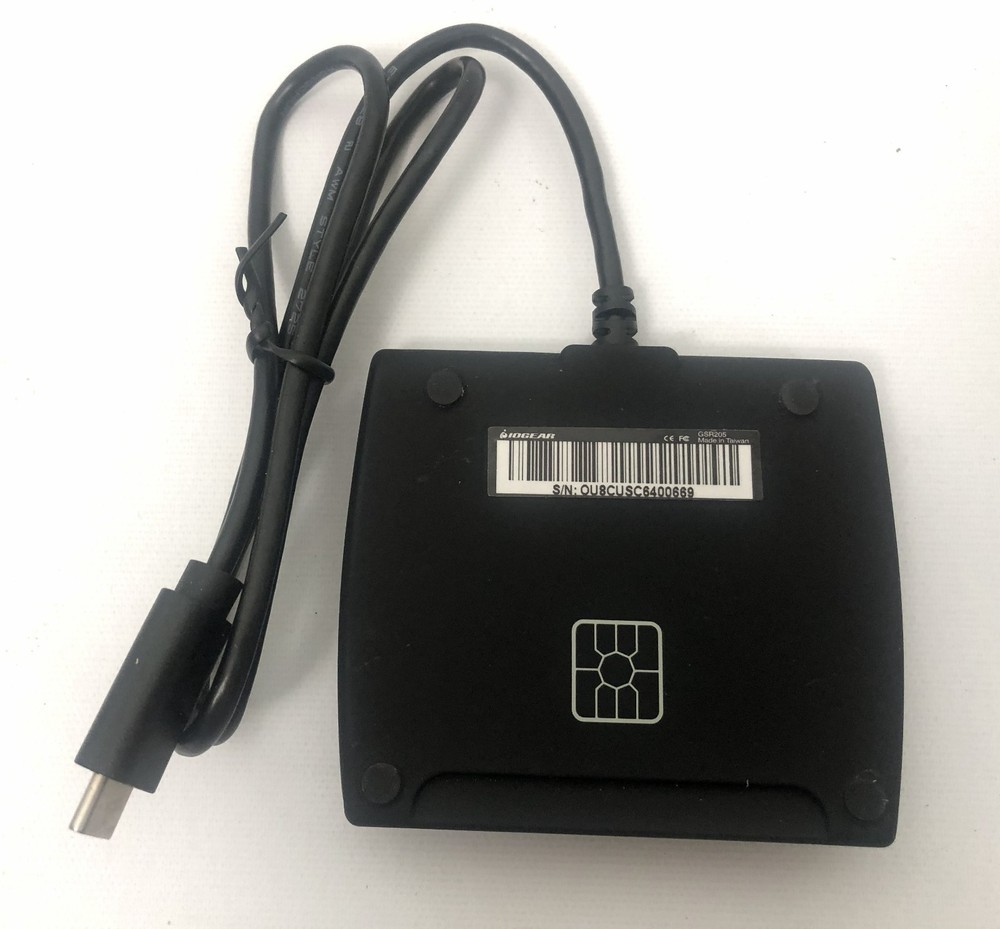 IOGEAR GSR205 USB-C Smart Card Reader Universal Compatibility