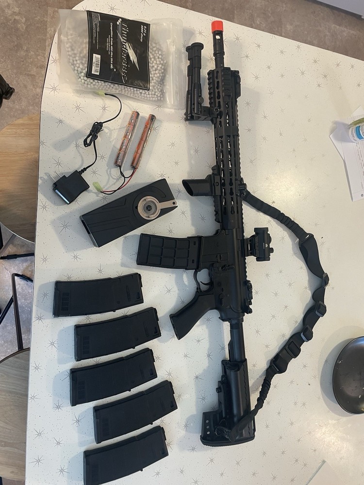 M4, with starter pack