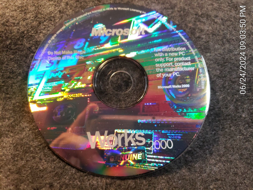 Microsoft Works 2000 Standard Disc Only Vintage (C4B2)
