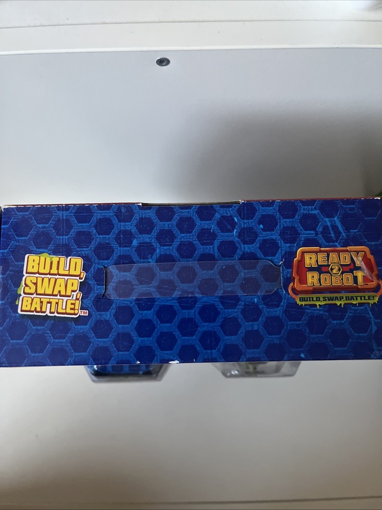 Ready2Robot Series 1 Bot Blasters & NEW/SEALED BOX DAMAGED