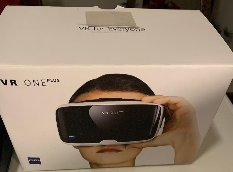 ZEISS VR One Plus Headset