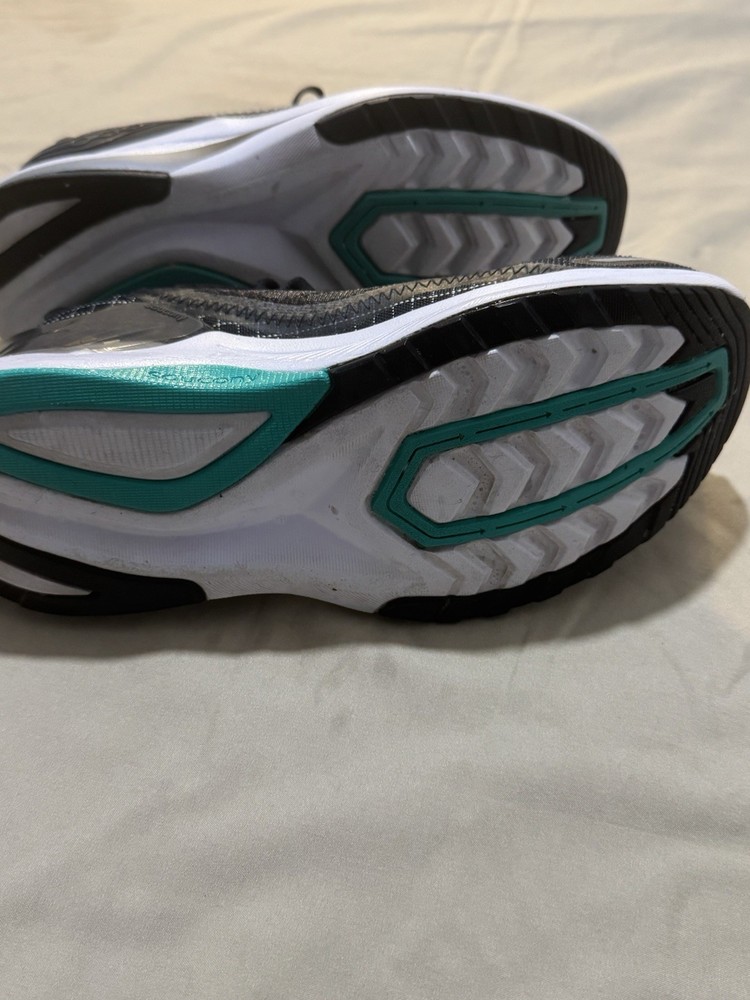 Tennis Soucony