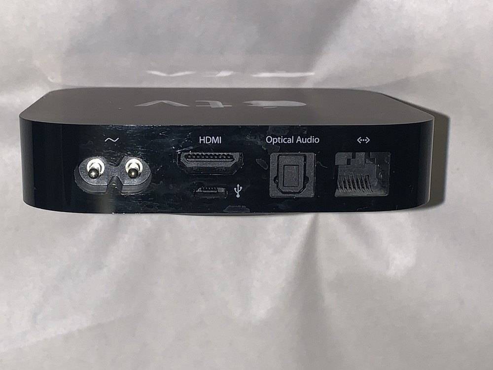 Untested Apple TV, Model A1469 EMC 2633 100-240V