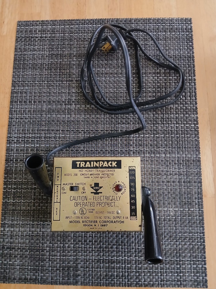 Vintage HO scale MRC TRAINPACK Hobby Transformer Train Controller