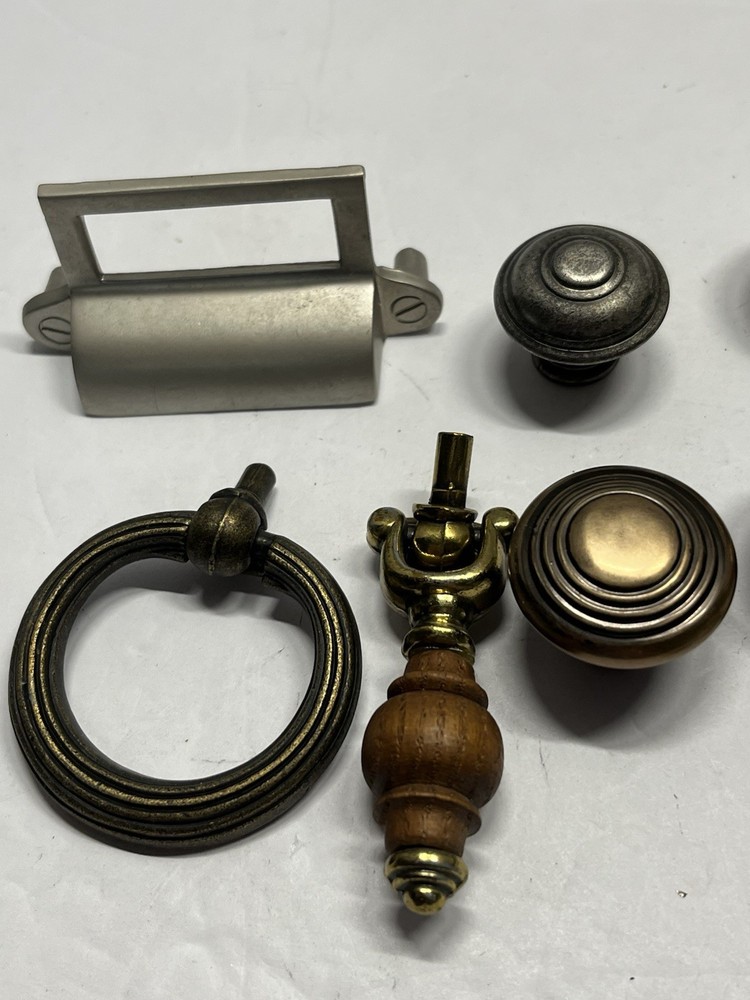 Vintage Lot (14) NOS Miscellaneous Drawer Pulls, Knobs, Etc.