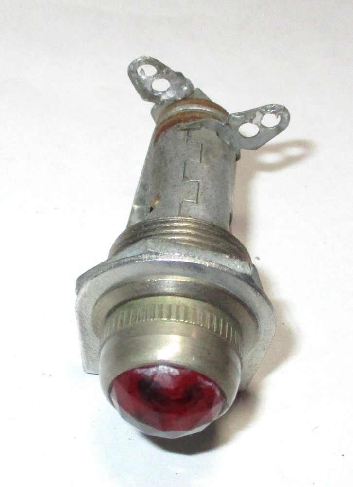 Dial Light Panel Mount Light With Red Lens & Good 1816 Lamp Used