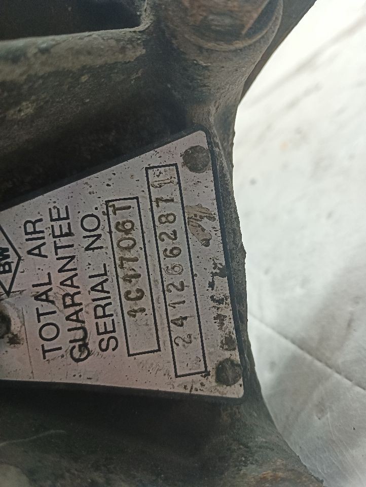 Bendix AD-9 Air Dryer/Water Separator (12058308