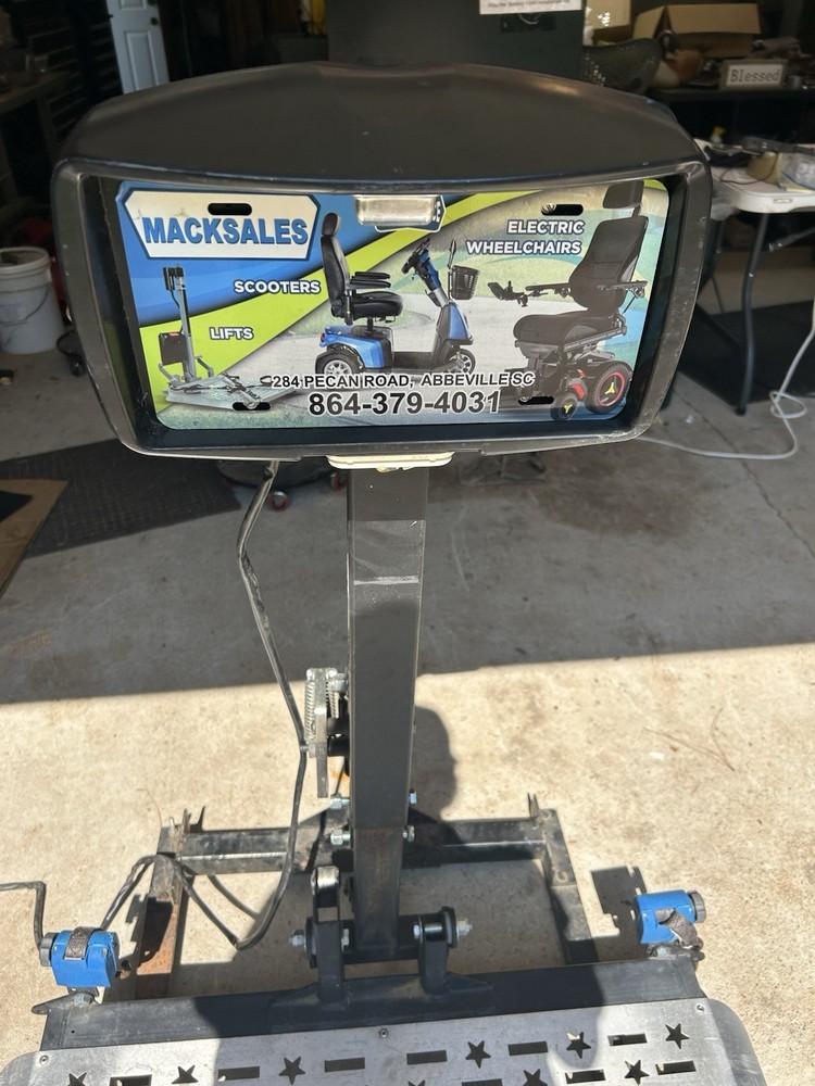 Harmar AL 500-Scooter lift