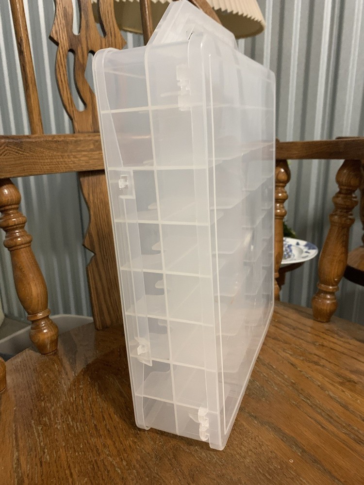 Double Sided Adjustable in Size Plastic Display Box
