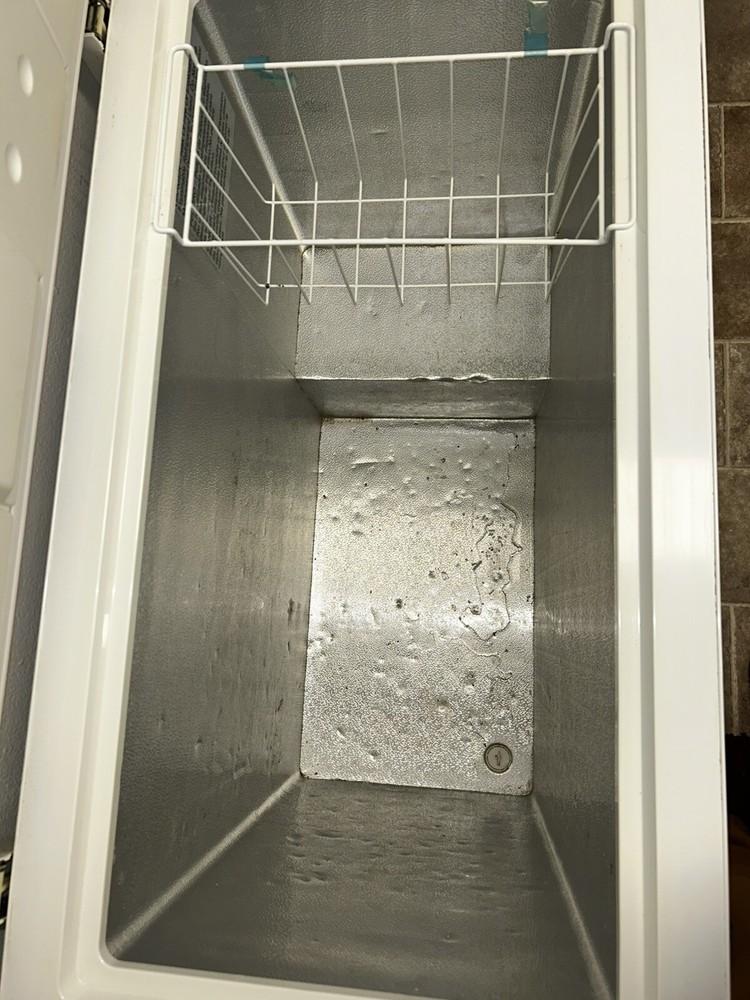 Zenmore Deep Freezer 7-8 Cu Ft.