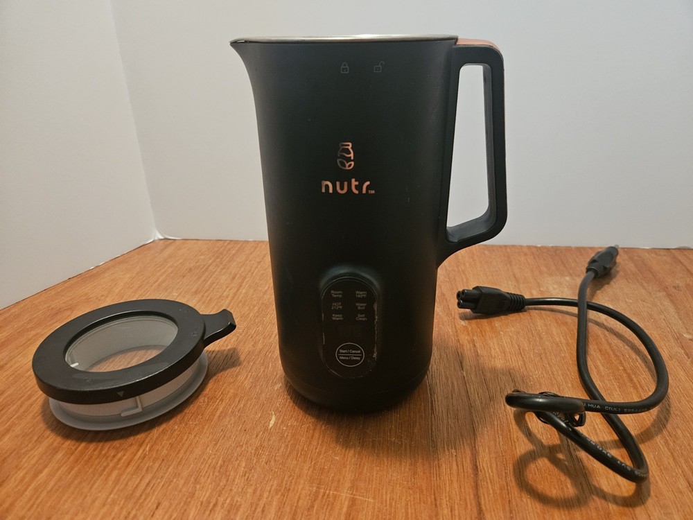 NUTR Single-Serving Nut Milk Maker Blender Black N2B Works - No strainer