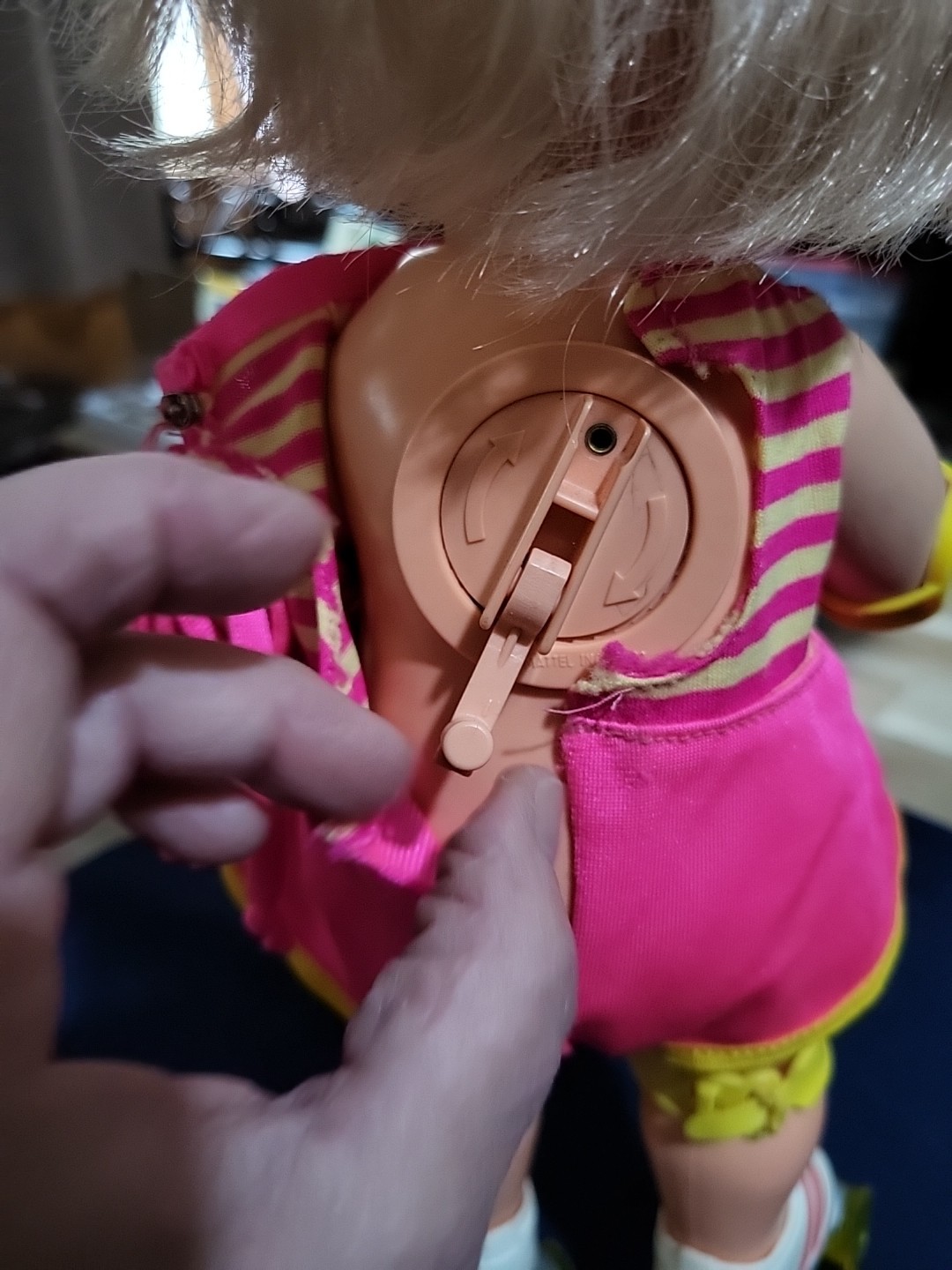 Vintage 1982 Baby Skates Rollerskating Wind Up Doll WORKS