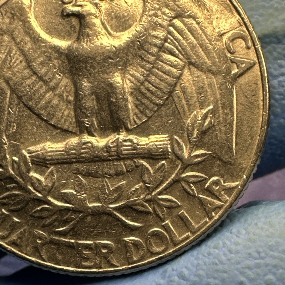 1974 WASHINGTON QUARTER- STRUCK THROUGH GREASE ERROR REVERSE