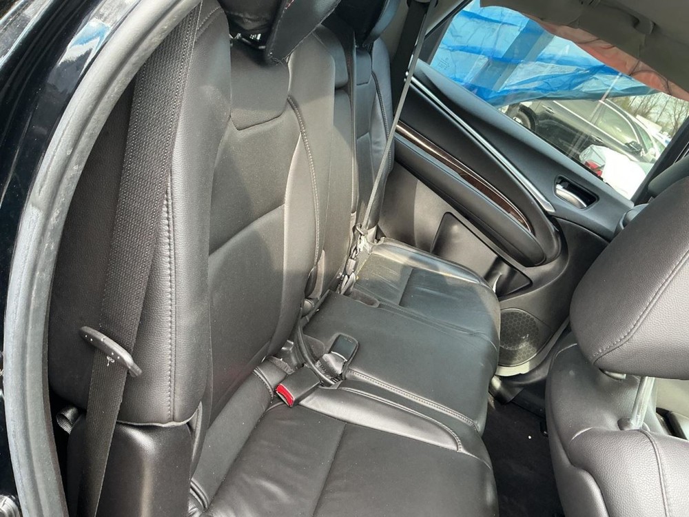 MDX 2020 Glove Box 5000588