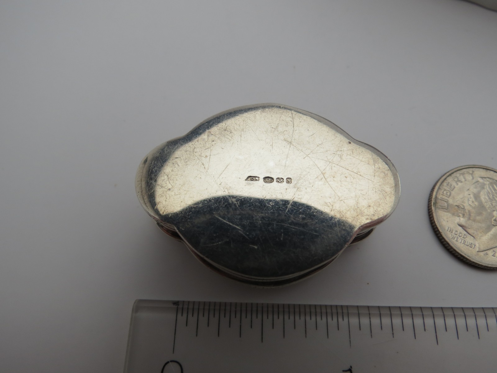 Sterling silver - London English vintage pill box hallmarked 11 grams 1.5 inch