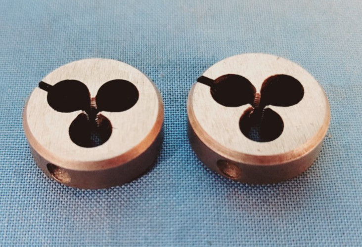 HEX RETHREADING DIE ASSORTMENT (LOT OF 13)