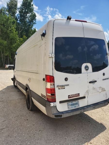 Emission Control Module PN 6429009300 OEM 2011 Sprinter Van 3500
