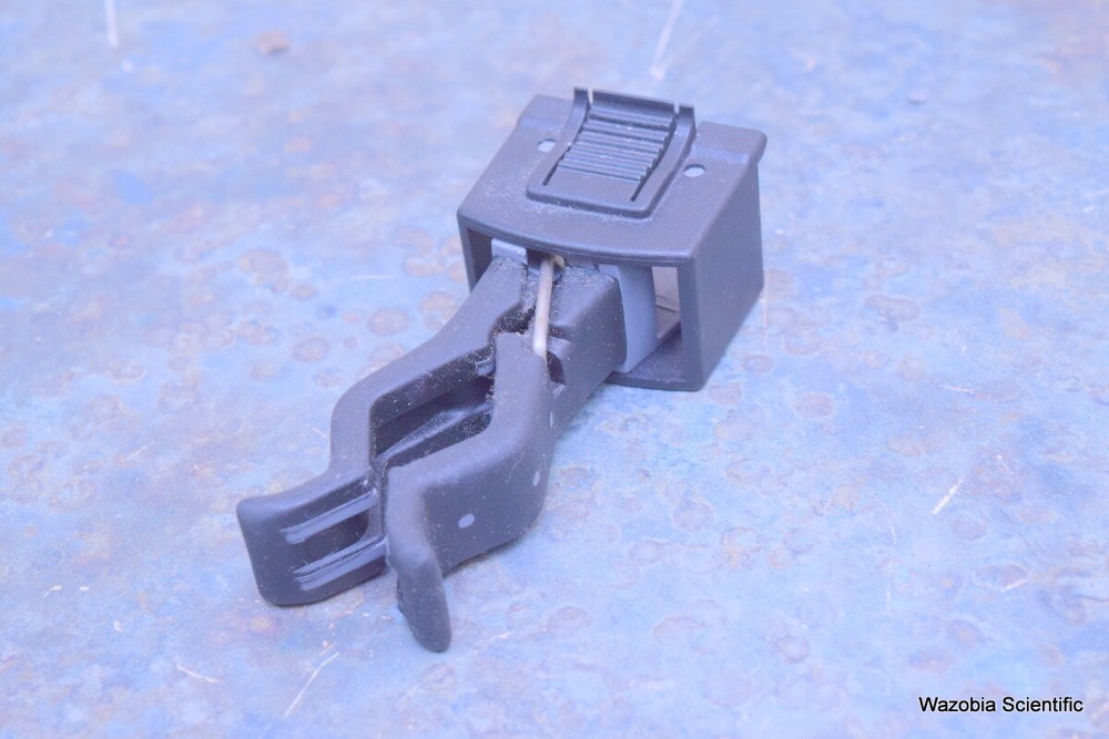 GE AKTA COLUMN HOLDER FOR LIQUID CHROMATOGRAPHY