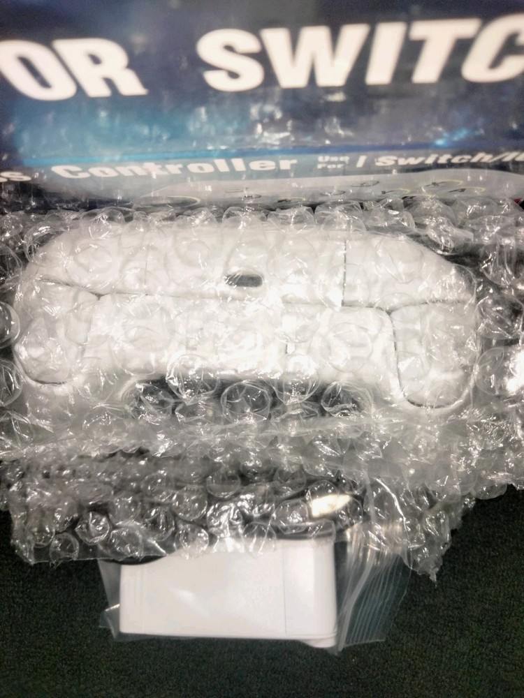 Bcofo Wireless Mobile Game Controller for iOS/iPhone/Android/Cell White