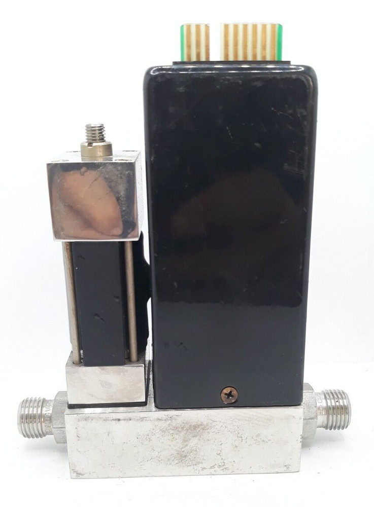 Unit UFC-1000HP Mass Flow Controller Range 3 SLM Gas N2