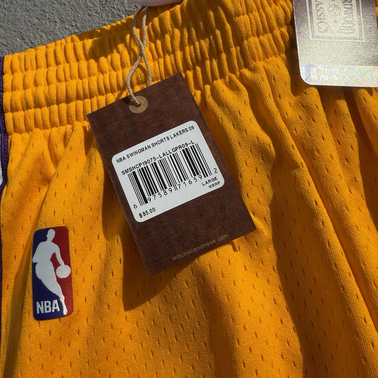 Men's Mitchell & Ness Los Angeles Lakers NBA Swingman Shorts 2009 Large
