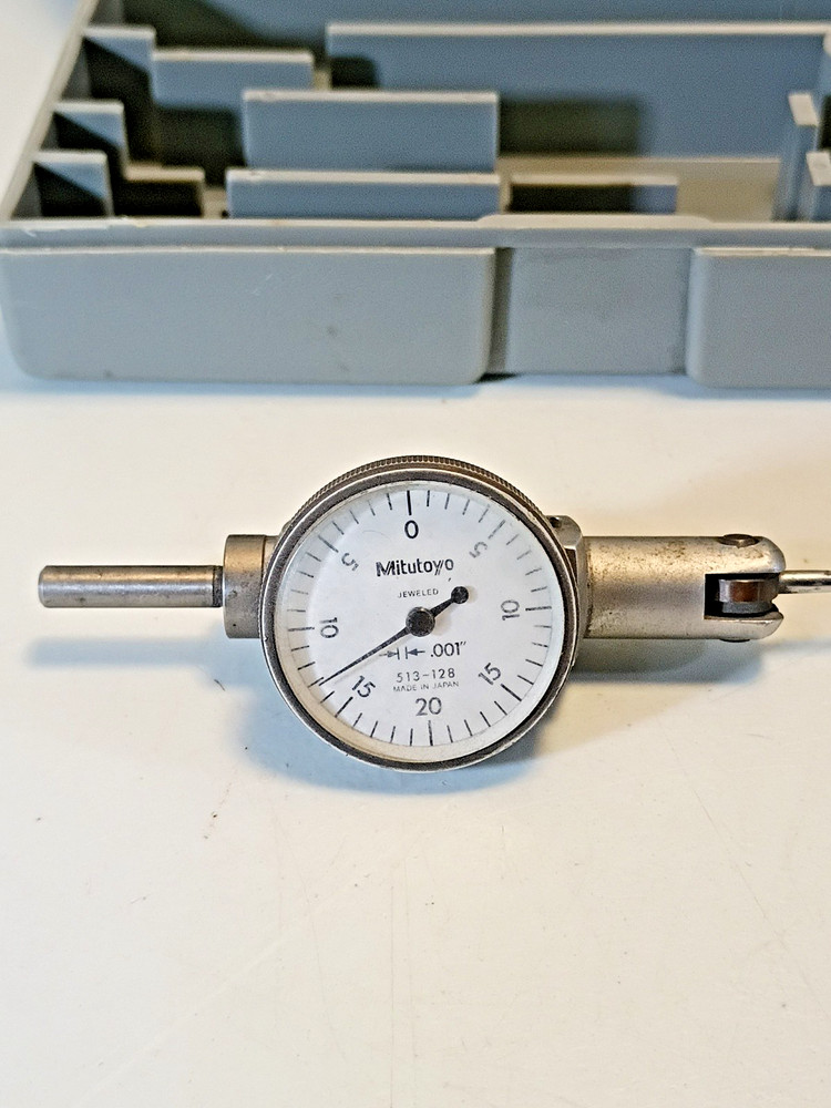 Mitutoyo Dial Test Indicator 513-128 .001 grad with case
