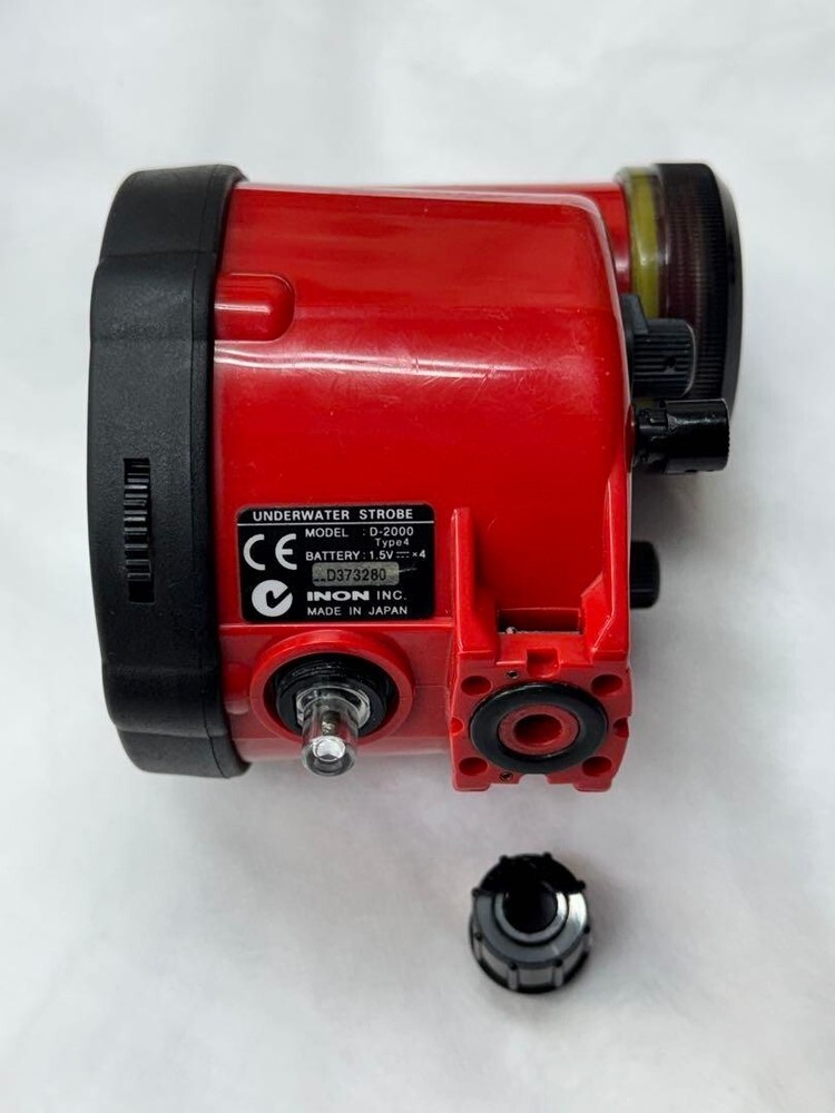 INON D-2000 Underwater Strobe Light for Diving & Photography