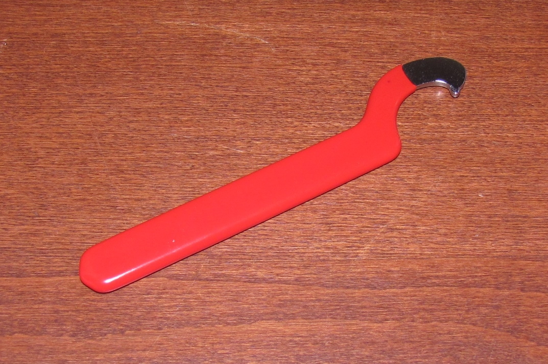 WRENCH FOR BEER FAUCET COUPLING NUT RED VINYL TOOL FOR DRAFT SHANK COUPLING RING