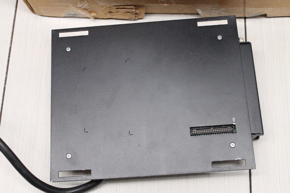 DVC Captivate VM500 Falcon Elevator Accessory 26DS Video Player