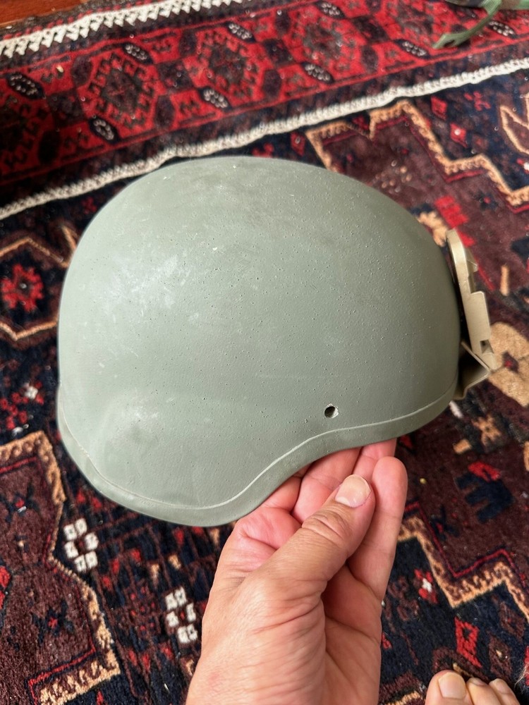 Medium ACH Helmet with night vision goggle mounting plate