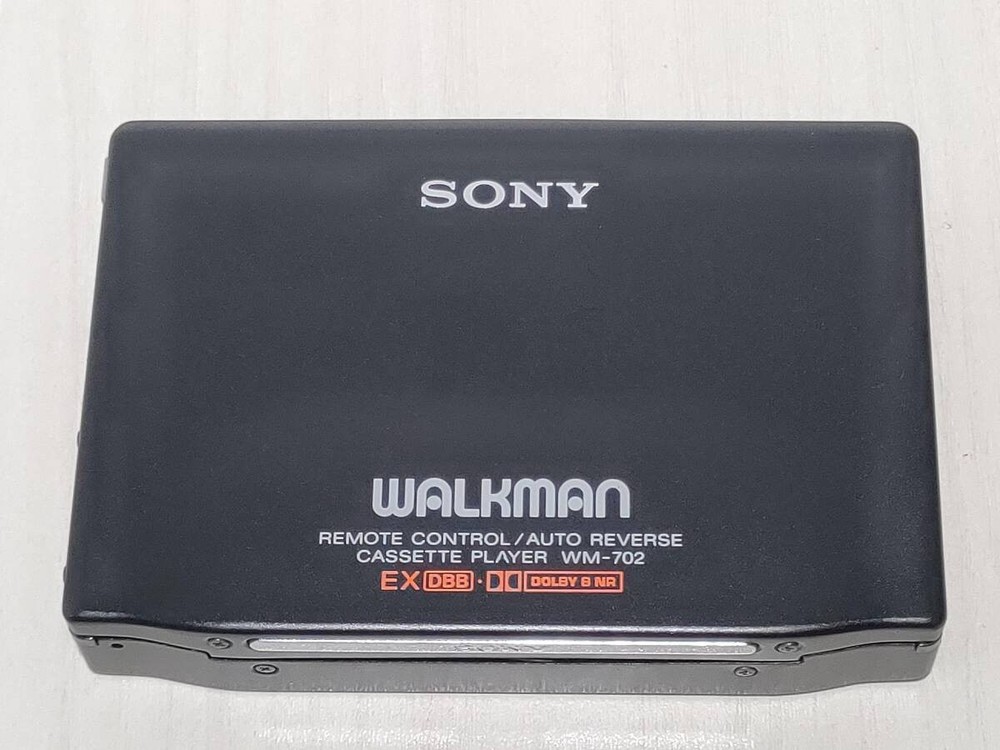Serviced SONY WM-702