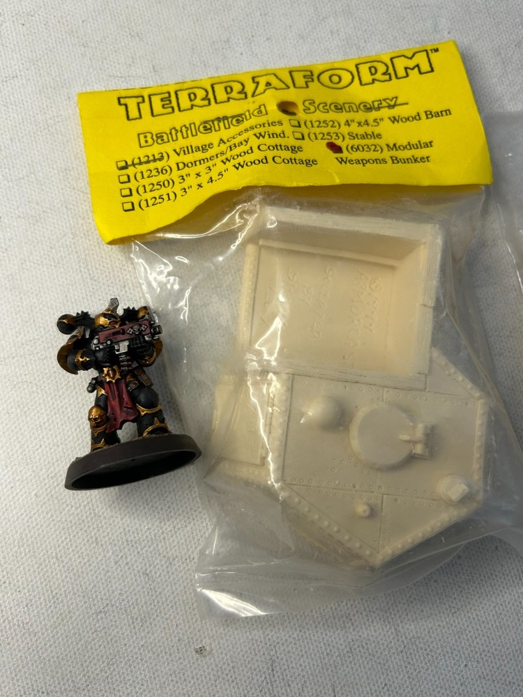 Warhammer 40K Modular Weapon Bunker Armorcast Scenery 28mm Scale NEW OOP