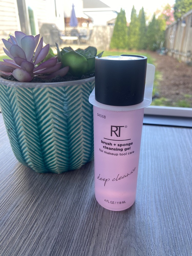 RT BRUSH + SPONGE CLEANSING GEL 4 oz - 04068M