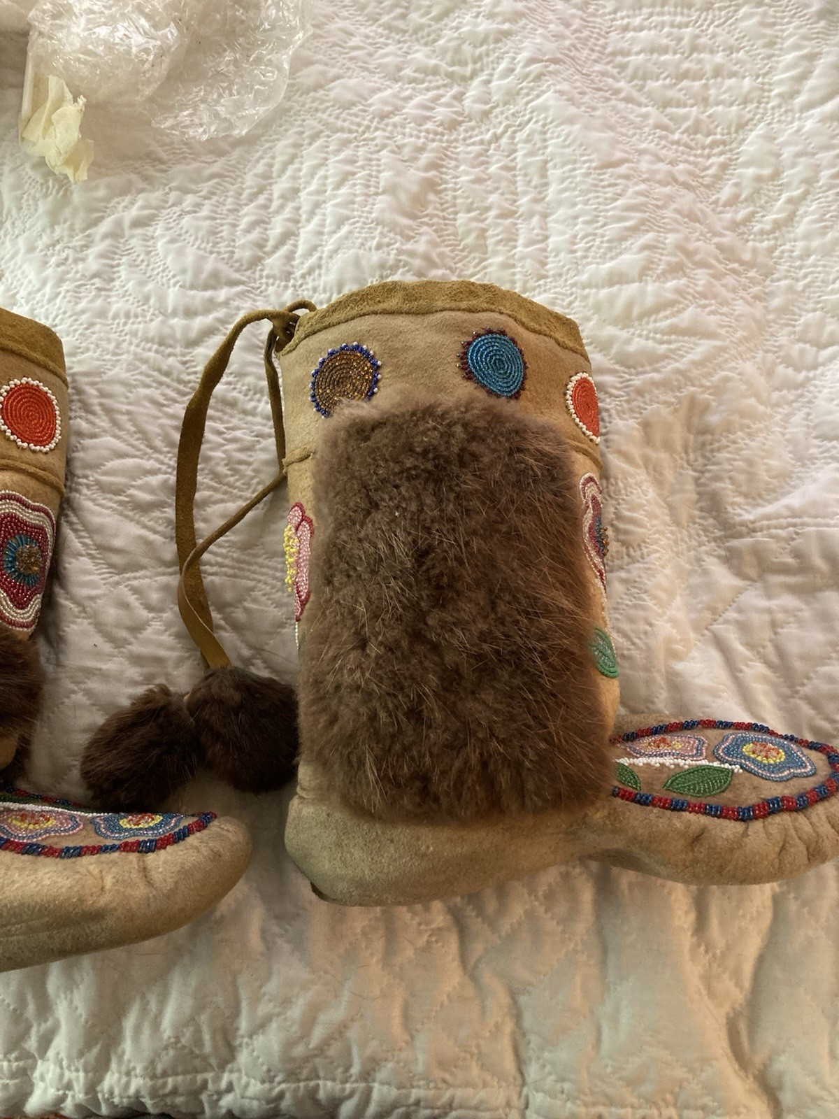 Beaded Mukluks M8/W10 - Beautiful Native American Cree Beaded Mukluks