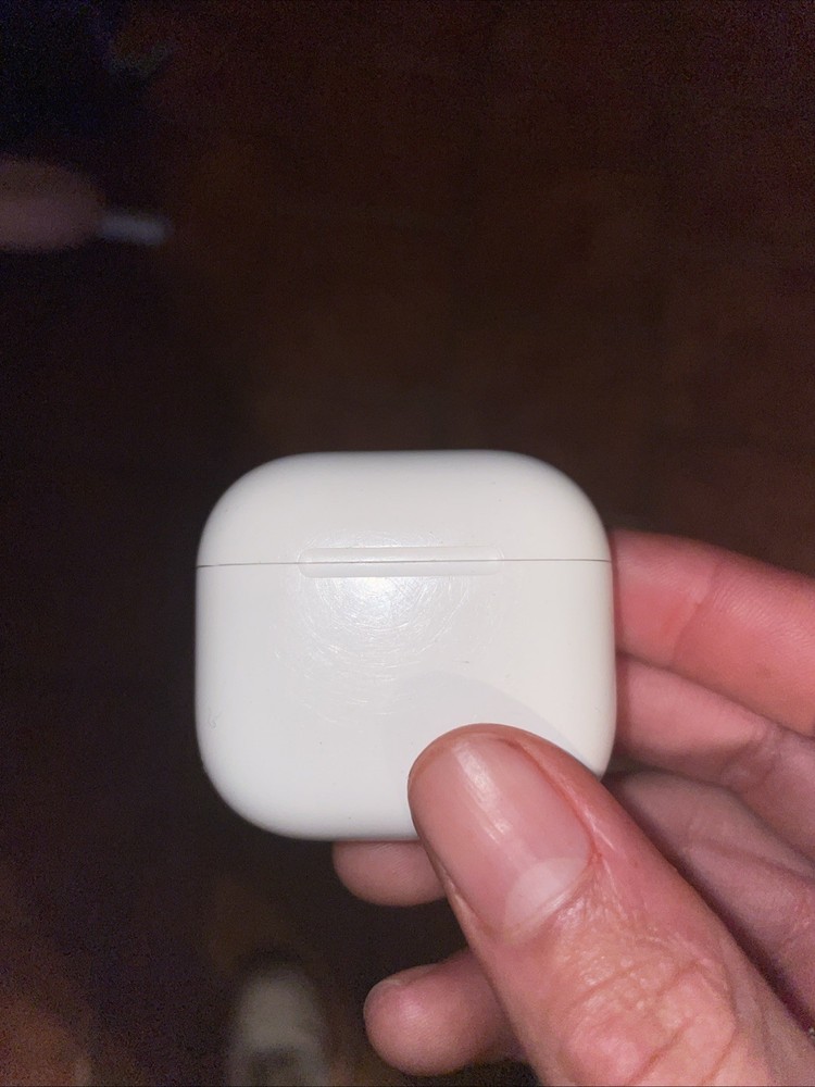 AirPod 4s