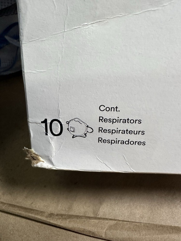 3M P95 Multi - Purpose Disposable Particulate Respirator White 10 pc