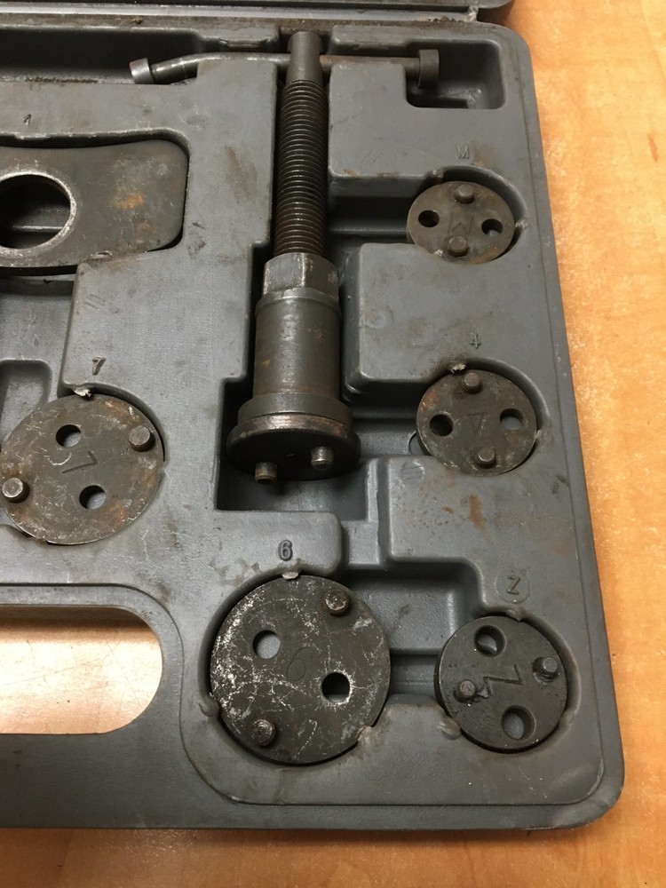 Matco Tools 20 Pc Brake Caliper Piston Tool Kit READ