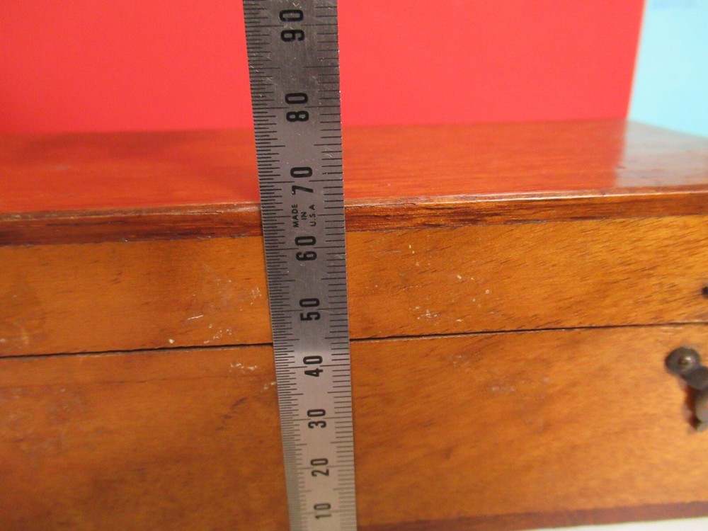 ANTIQUE WOOD CONTAINER EMPTY VERY OLD SCOPE MICROSCOPE PART AS PICTURED T9-A-49