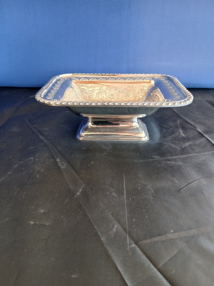 BARKER ELLIS ~ Silverplated Chased BON-BON BOWL ~ c1940s