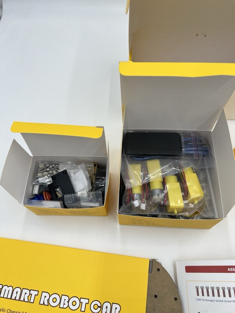 NEW Elegoo UnoR3 Project Smart Robot Car Kit V 3.0 Plus Programming Engineering