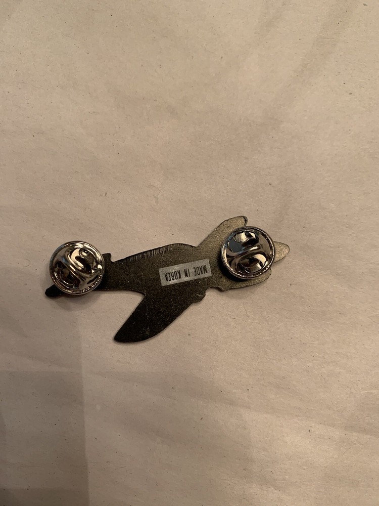 p-40 warhawk airplane hat pin