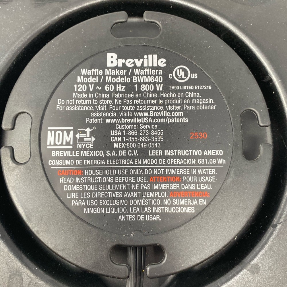 Breville Smart Waffle Pro 4-Slice Waffle Maker, Silver