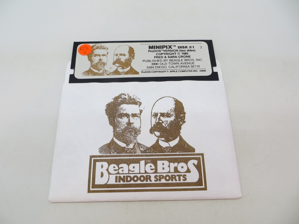 1985 APPLE COMPUTER 5.25" Floppy Disk MINIPIX ProDOS Version Beagle Bros